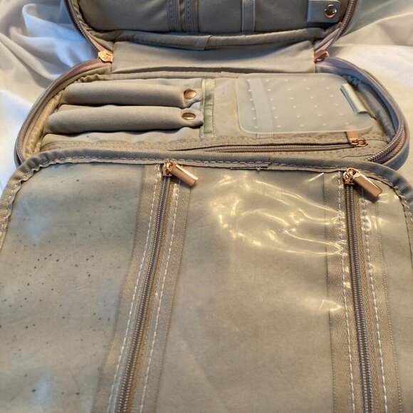 MODUS BAGS Travel Jewelry Organizer, Large Capacity Case for Tangle-Free Jewelry - Picture 3 of 7